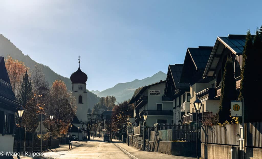 st. Anton dorp in de herfst